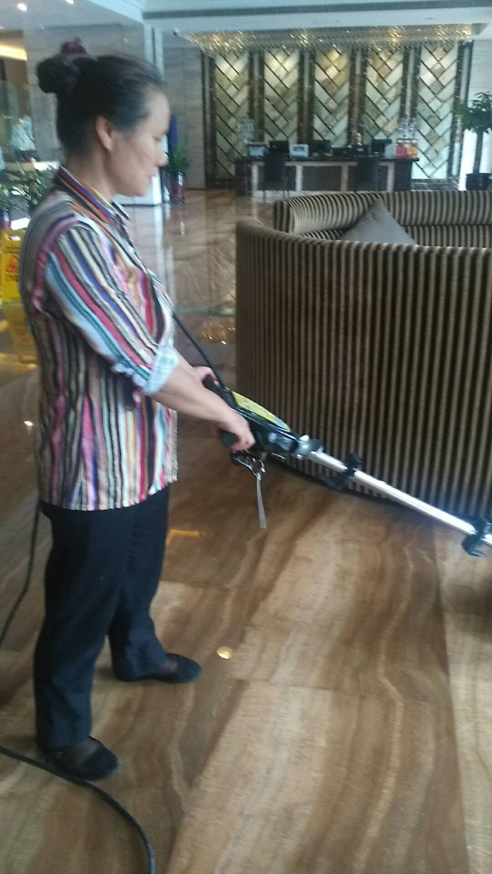 深圳樓宇保潔,外墻清洗,室內保潔,外墻清洗公司-深圳市隆興潔環?？萍加邢薰? title=