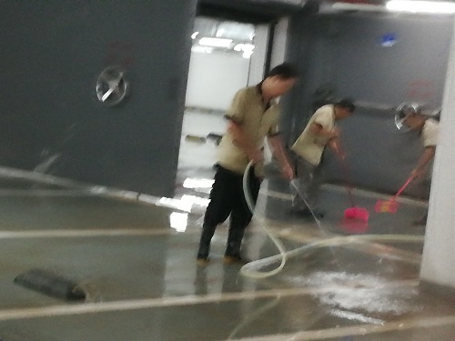 深圳樓宇保潔,外墻清洗,室內保潔,外墻清洗公司-深圳市隆興潔環?？萍加邢薰? title=