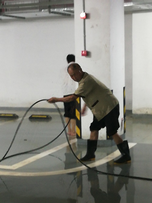 深圳樓宇保潔,外墻清洗,室內(nèi)保潔,外墻清洗公司-深圳市隆興潔環(huán)保科技有限公司