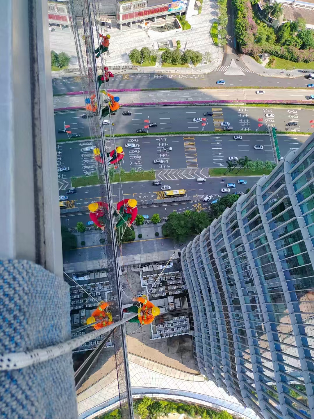 深圳樓宇保潔,外墻清洗,室內保潔,外墻清洗公司-深圳市隆興潔環?？萍加邢薰? title=