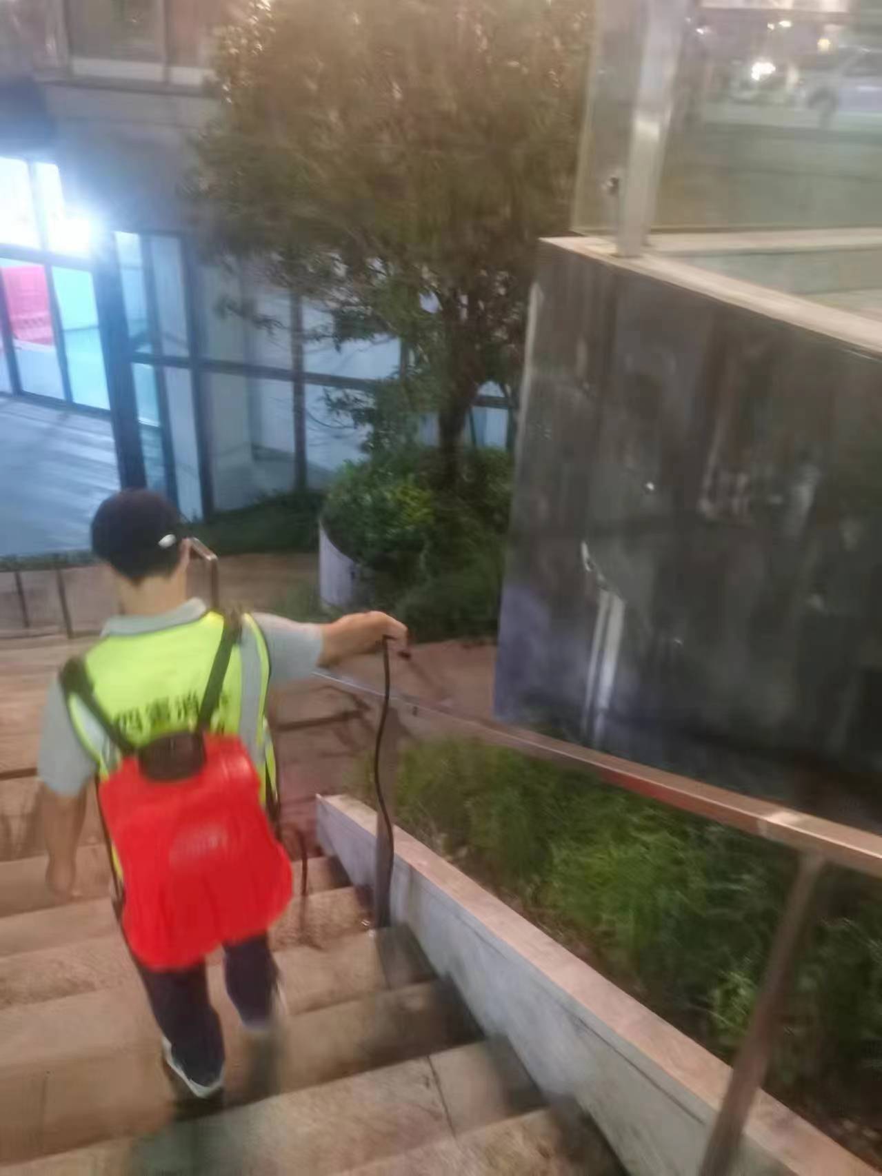 深圳樓宇保潔,外墻清洗,室內保潔,外墻清洗公司-深圳市隆興潔環保科技有限公司