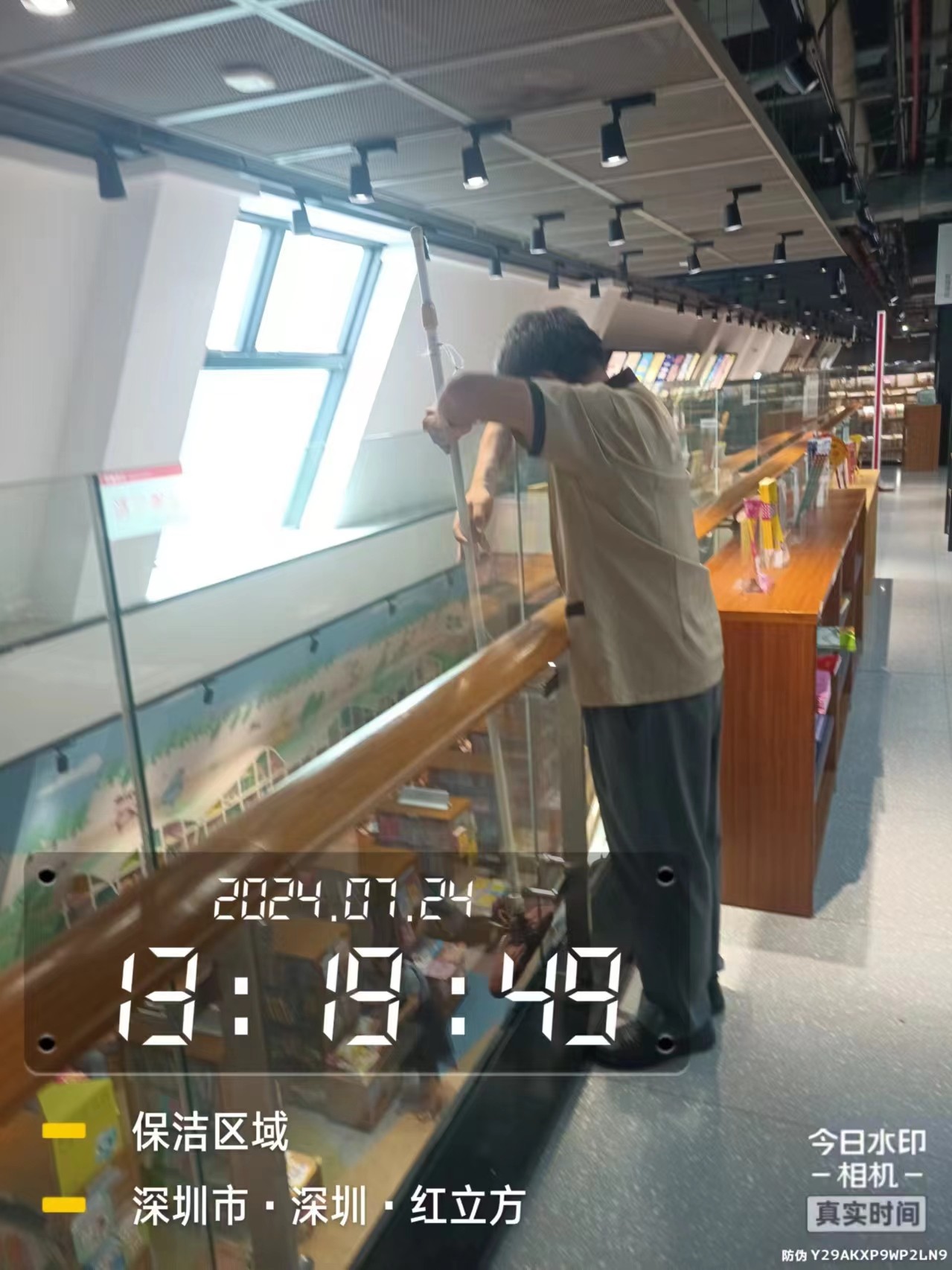 深圳樓宇保潔,外墻清洗,室內(nèi)保潔,外墻清洗公司-深圳市隆興潔環(huán)保科技有限公司